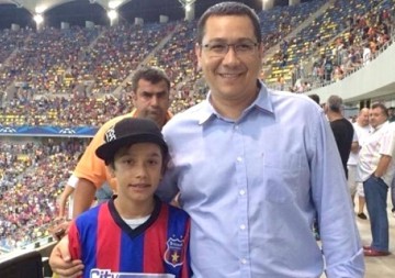 Ponta, luat la întrebări de fiul său: „Tati, ai fost spion?”